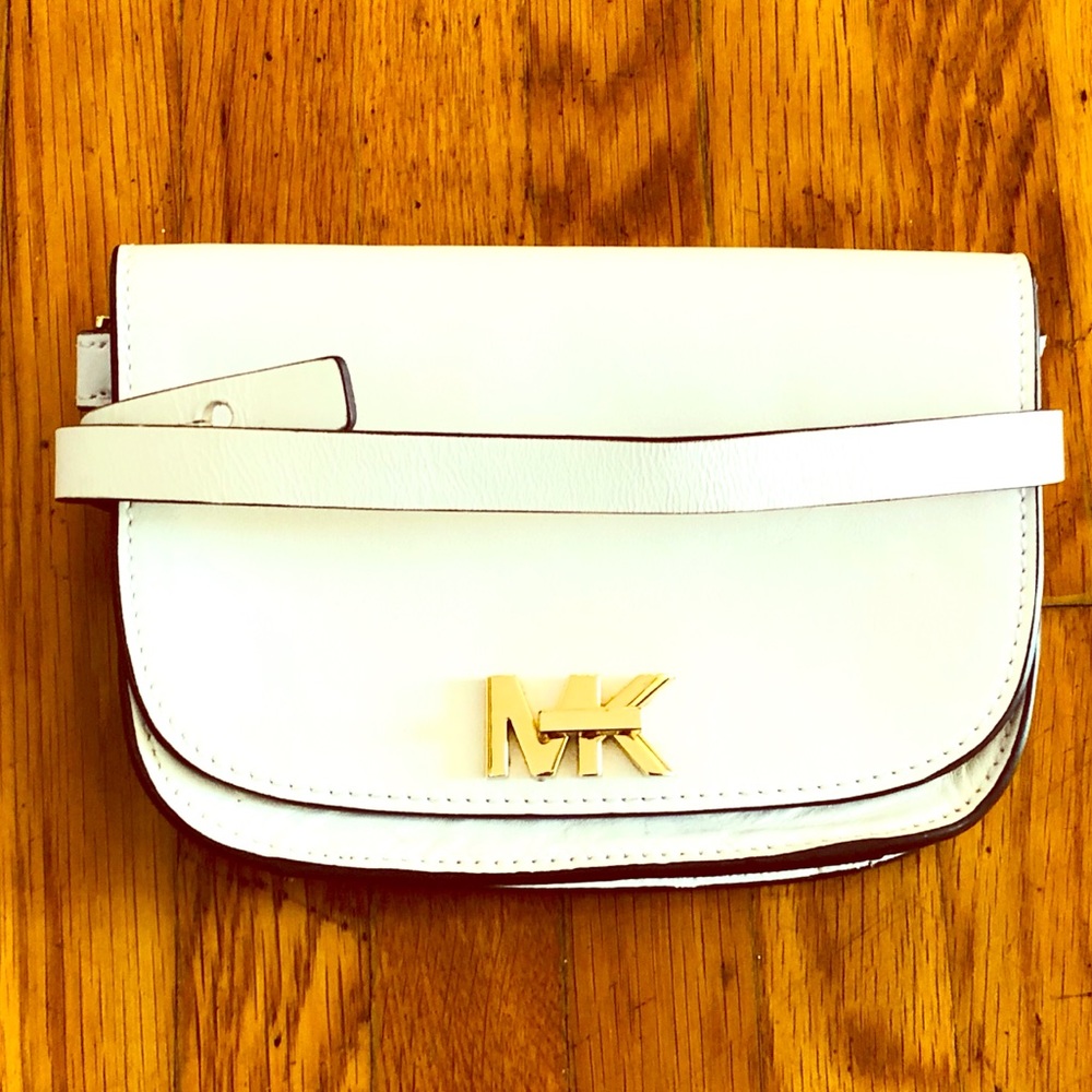NWOT Michael Kors leather belt bag